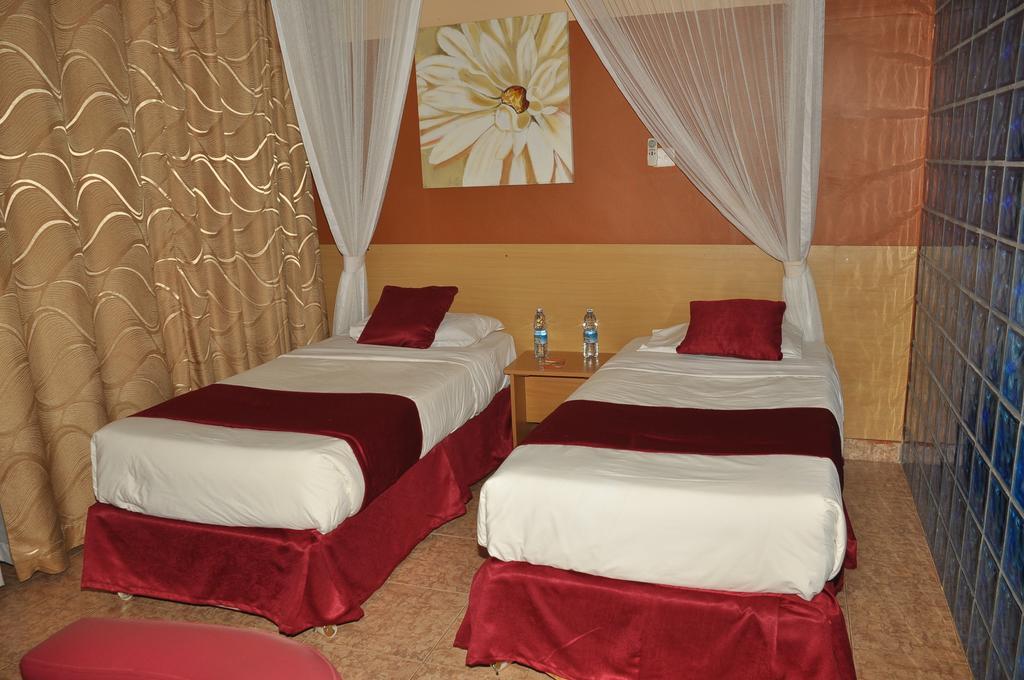 Eureka Place Hotel Kampala Phòng bức ảnh